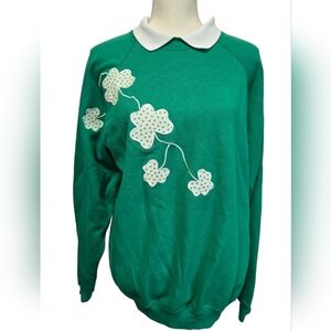 🍀 Vintage 1990s Shamrock Irish St. Patrick's Day collared sweatshirt